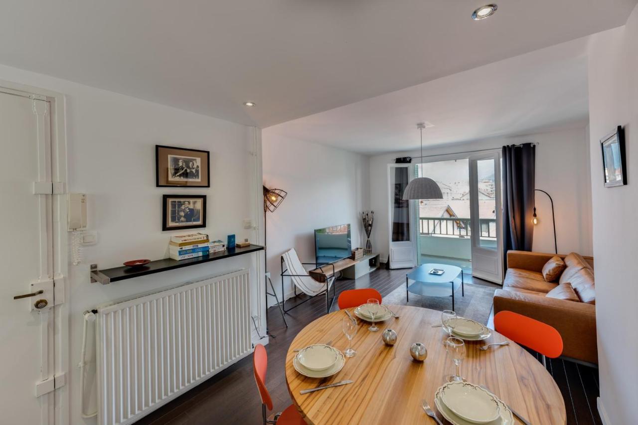 Apartamento Allure - 2 Bedroom With Balcony In The Centre Of