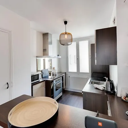 Allure - 2 Bedroom Apartment With Balcony In The Centre Of Annecy Exterior photo