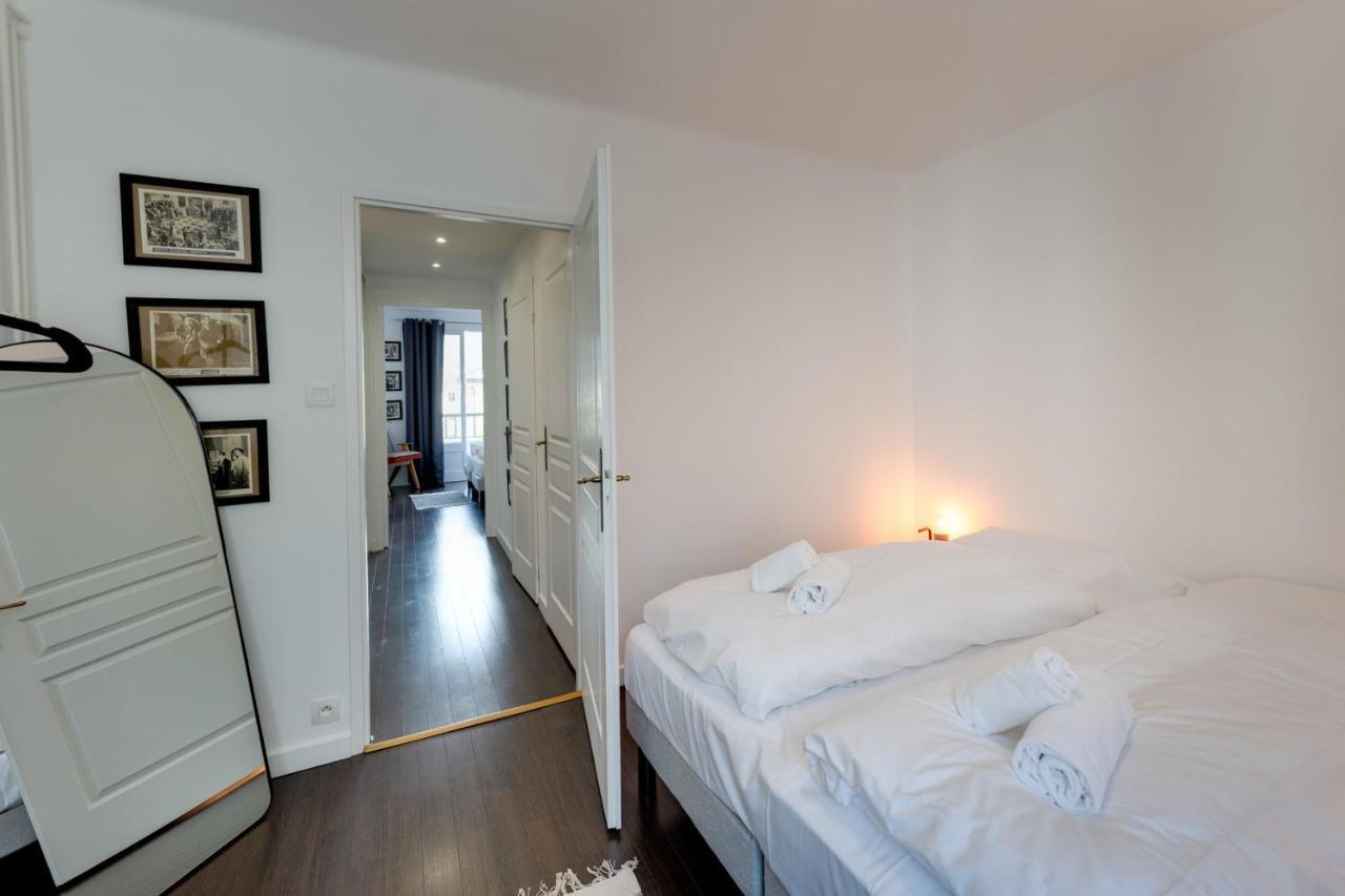 Apartment Allure - 2 Bedroom With Balcony In The Centre Of *